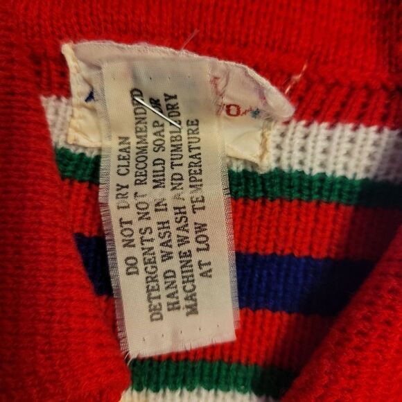 Vintage 70s Red Southwestern Knit Button Down Poncho Hippie Red - Picture 9 of 12